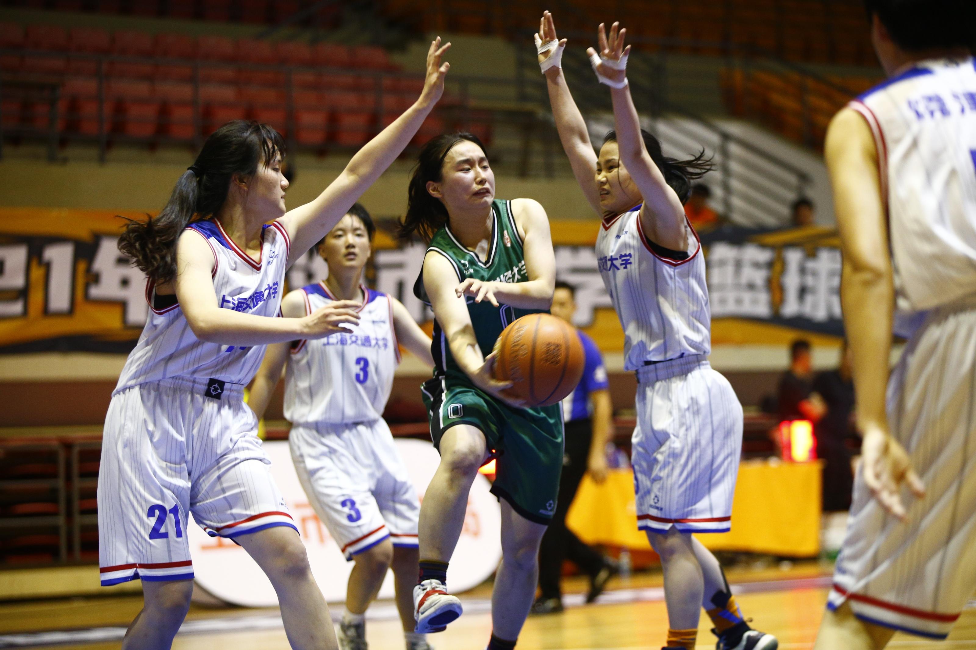 青春赛场,筑梦前行|我校女篮在上海大学生篮球杯赛中斩获亚军