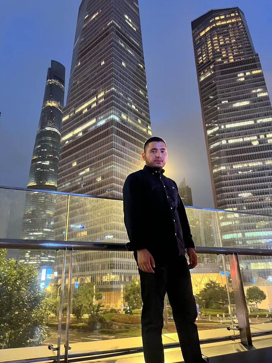 上海财经大学来自乌兹别克斯坦的高海洋。