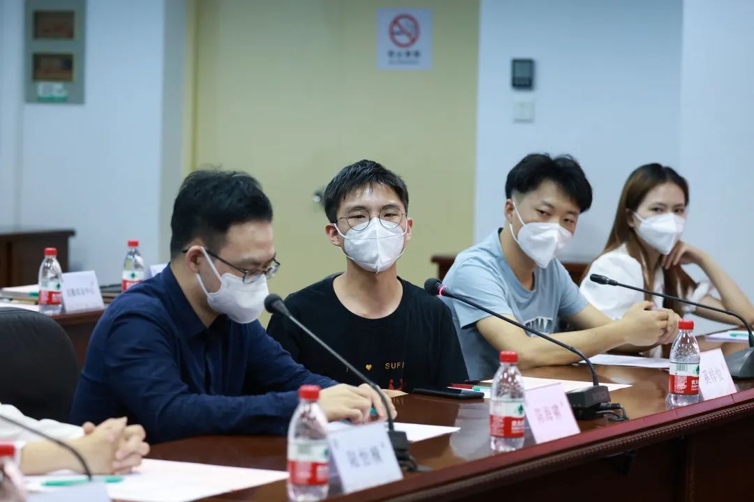 上海财经大学2022届毕业生代表座谈会举行